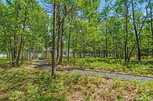 20 Charter Ct, Manorville, NY 11949 - Photo 10