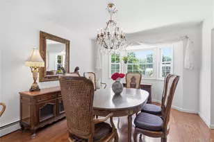 6 Carol Ct, East Setauket, NY 11733 - Photo 4