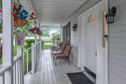 47 Wendy Drive, Farmingville, NY 11738 - Photo 2