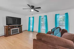 47 Wendy Dr, Farmingville, NY 11738 - Photo 6