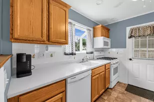 152 Grand Ave, Shirley, NY 11967 - Photo 6