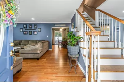 7 Maple Avenue, Holbrook, NY 11741 - Photo 6