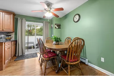 7 Maple Avenue, Holbrook, NY 11741 - Photo 10