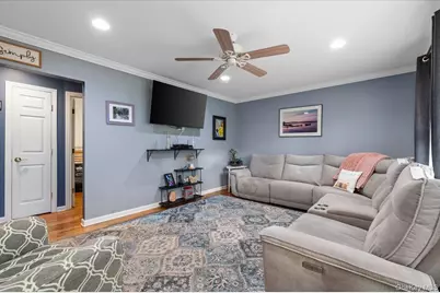 7 Maple Avenue, Holbrook, NY 11741 - Photo 8