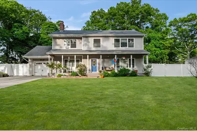 7 Maple Avenue, Holbrook, NY 11741 - Photo 1