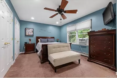 7 Maple Avenue, Holbrook, NY 11741 - Photo 20