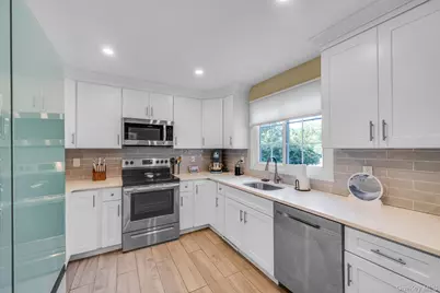 54 Division Avenue, West Sayville, NY 11796 - Photo 14