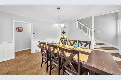 54 Division Avenue, West Sayville, NY 11796 - Photo 8