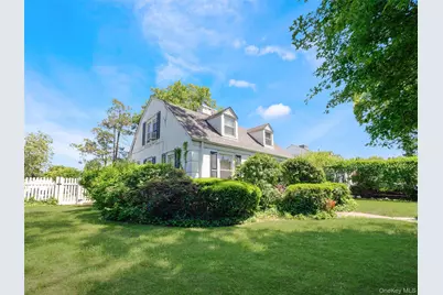 425 Baldwin Road, Hempstead, NY 11550 - Photo 2