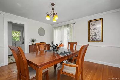 280 W Post Road, White Plains, NY 10606 - Photo 8