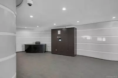 13240 Sanford Avenue #3R, Flushing, NY 11355 - Photo 2