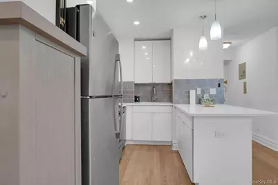 13240 Sanford Avenue #3R, Flushing, NY 11355 - Photo 10