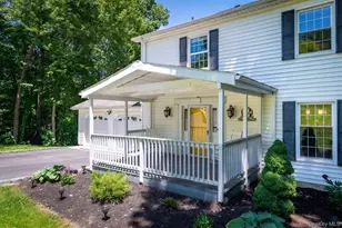 4 Plum Tree Ct, Brewster, NY 10509 - Photo 2