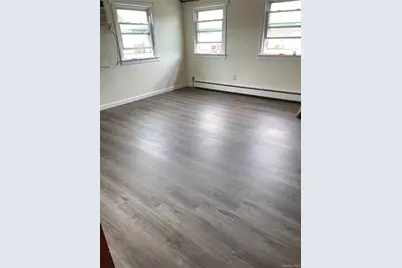 40 Relda Street, Plainview, NY 11803 - Photo 2