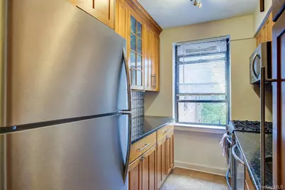 215-40 47th Avenue #3A, Bayside, NY 11361 - Photo 12
