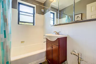 215-40 47th Avenue #3A, Bayside, NY 11361 - Photo 22