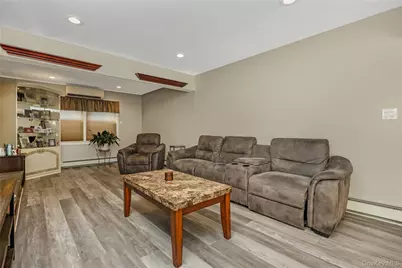 65 Club Lane, Levittown, NY 11756 - Photo 4