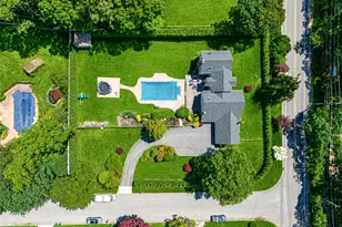 2 Jodi Dr, Manorville, NY 11949 - Photo 6