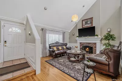 2 Jodi Drive, Manorville, NY 11949 - Photo 8