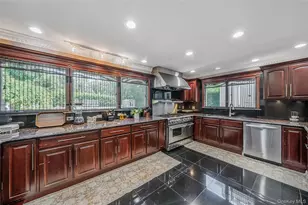 2 Jodi Dr, Manorville, NY 11949 - Photo 12