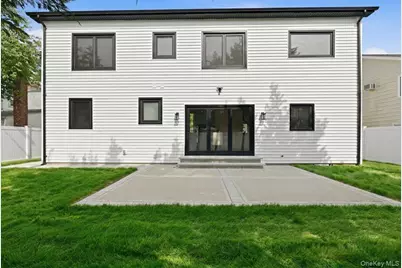 24 Middle Lane, Westbury, NY 11590 - Photo 46