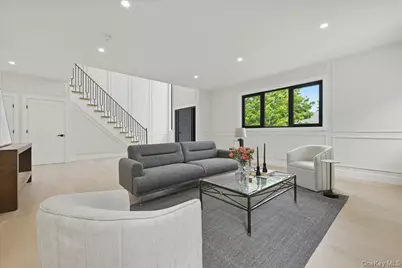24 Middle Lane, Westbury, NY 11590 - Photo 8