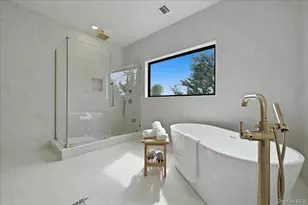 24 Middle Ln, Westbury, NY 11590 - Photo 32
