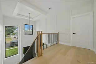 24 Middle Ln, Westbury, NY 11590 - Photo 24
