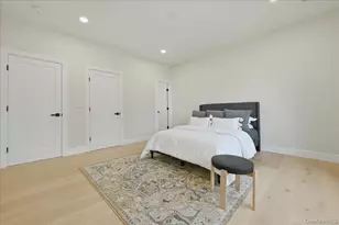 24 Middle Ln, Westbury, NY 11590 - Photo 34