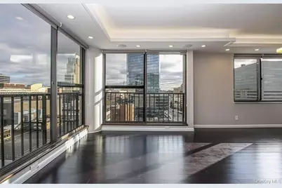 10 Cottage Place #11E, White Plains, NY 10601 - Photo 2