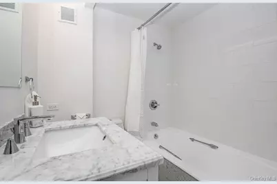 10 Cottage Place #11E, White Plains, NY 10601 - Photo 18