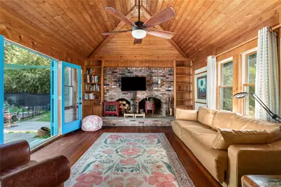 65 Hedges Road, Patchogue, NY 11772 - Photo 4