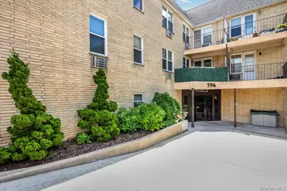 596 Broadway #15A, Lynbrook, NY 11563 - Photo 1