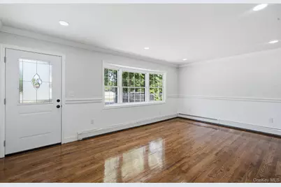 64 Cedar Drive, Bay Shore, NY 11706 - Photo 22