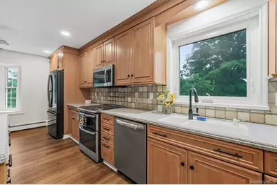 26 Sebastian Court, Hopewell Junction, NY 12533 - Photo 16