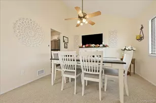 127 Laurel Ln, Wantagh, NY 11793 - Photo 10