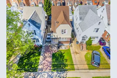 8926 210th Street, Queens Village, NY 11427 - Photo 14