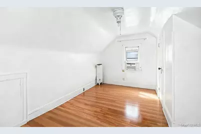 8926 210th Street, Queens Village, NY 11427 - Photo 8