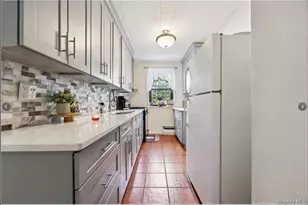 1085 Warburton Ave, Yonkers, NY 10701 - Photo 2