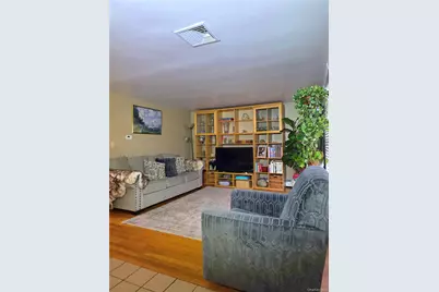 667 Plaza Avenue, Mamaroneck, NY 10543 - Photo 4