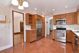 304 Crestwood Ave, Tuckahoe, NY 10707 - Photo 10