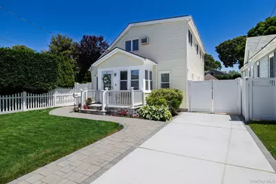 2589 Southard Avenue, Oceanside, NY 11572 - Photo 24