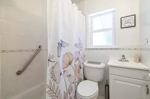 2589 Southard Ave, Oceanside, NY 11572 - Photo 12