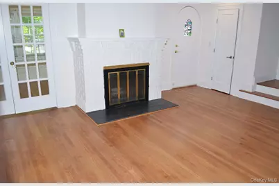 53 Ogden Avenue, White Plains, NY 10605 - Photo 2