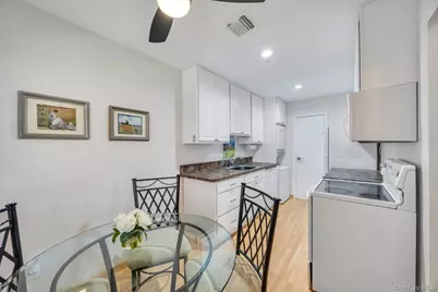 703 Drew Drive #D7, Saint James, NY 11780 - Photo 4