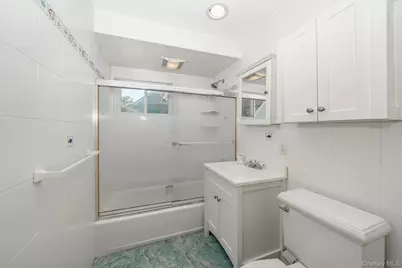 130 Coach Lane, Levittown, NY 11756 - Photo 20