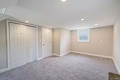 44 Elizabeth Avenue, Smithtown, NY 11787 - Photo 20