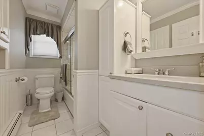 1022 White Birch Lane, Wantagh, NY 11793 - Photo 16