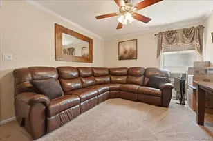 1022 White Birch Ln, Wantagh, NY 11793 - Photo 14