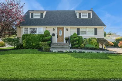1022 White Birch Lane, Wantagh, NY 11793 - Photo 1